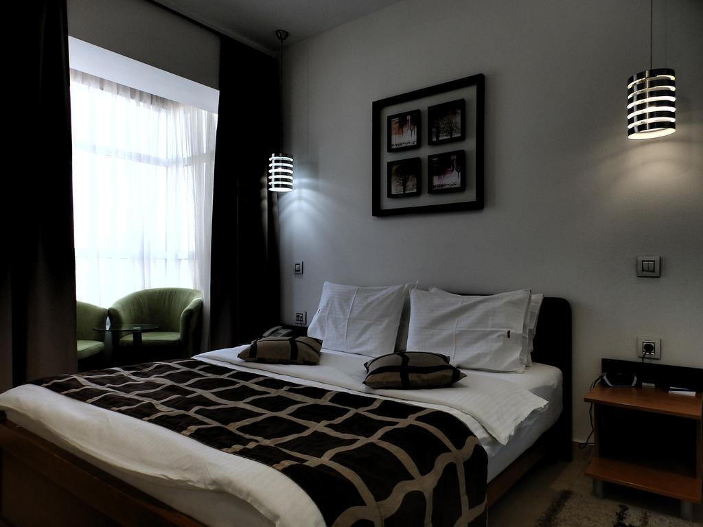 Hotel Zeder Garni Belgrad Pokój zdjęcie