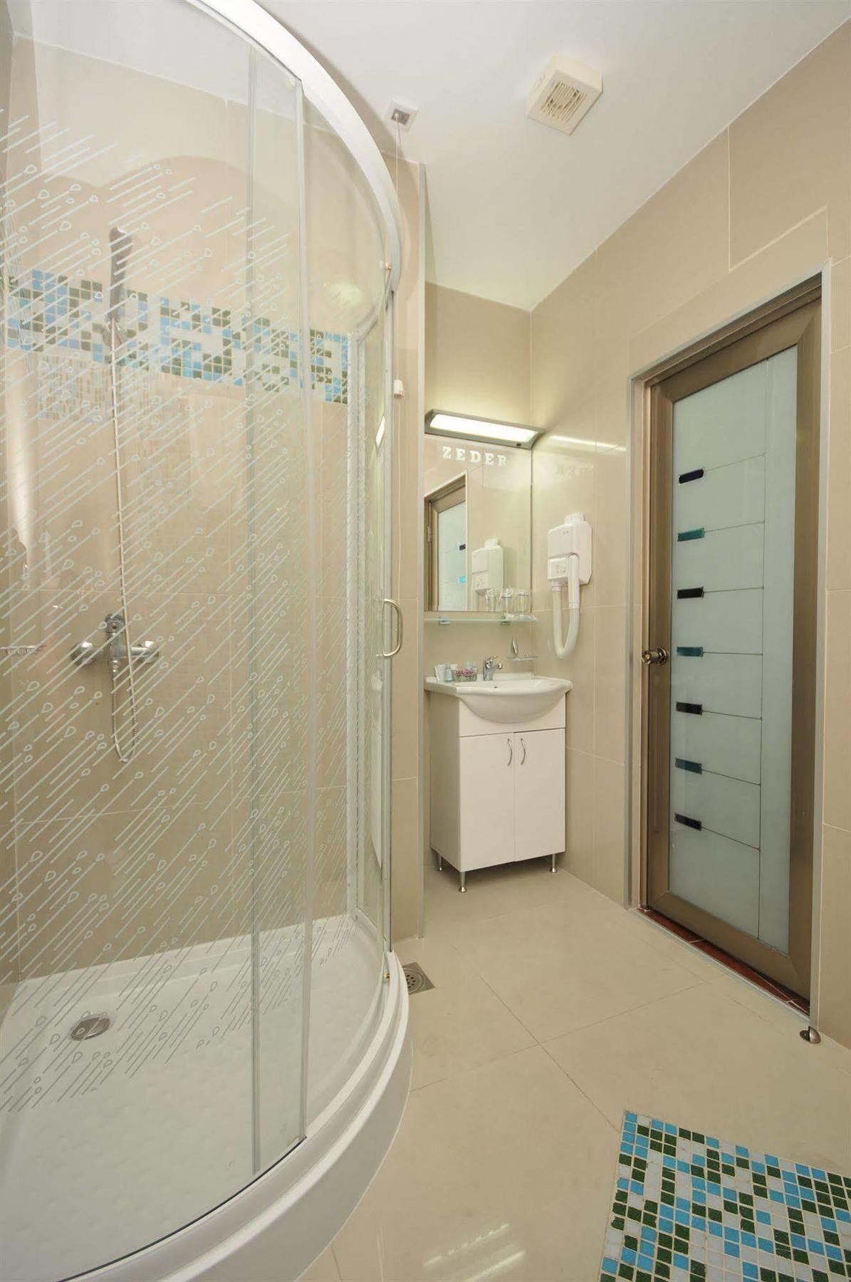 Hotel Zeder Garni Belgrad Zewnętrze zdjęcie