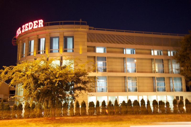 Hotel Zeder Garni Belgrad Zewnętrze zdjęcie