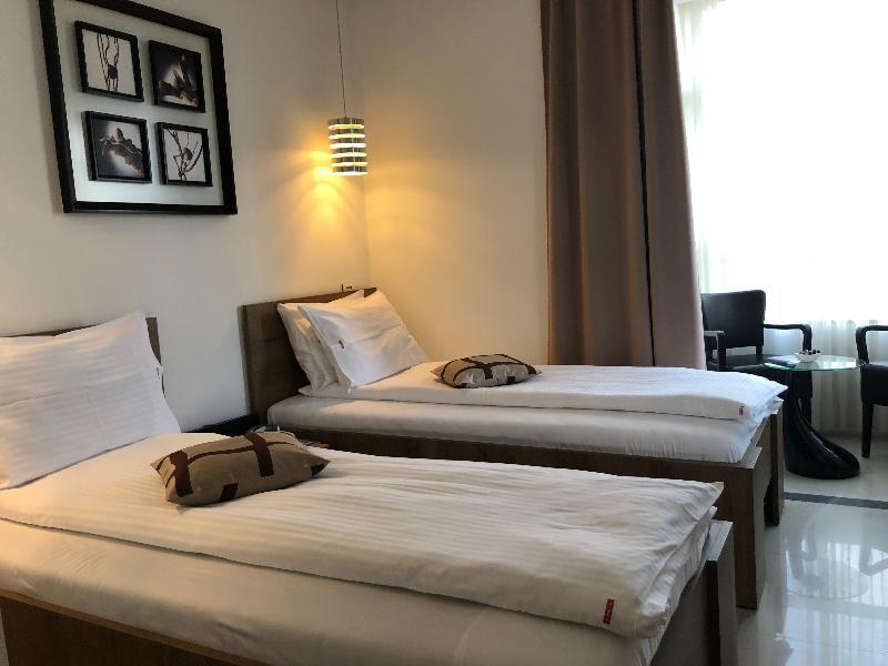 Hotel Zeder Garni Belgrad Zewnętrze zdjęcie